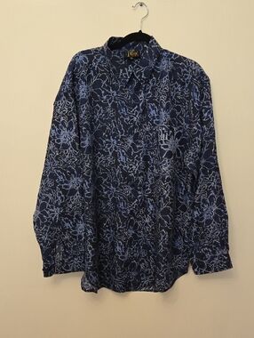 Stone Silk 90's Navy and Light Blue Floral Button-Up Shirt